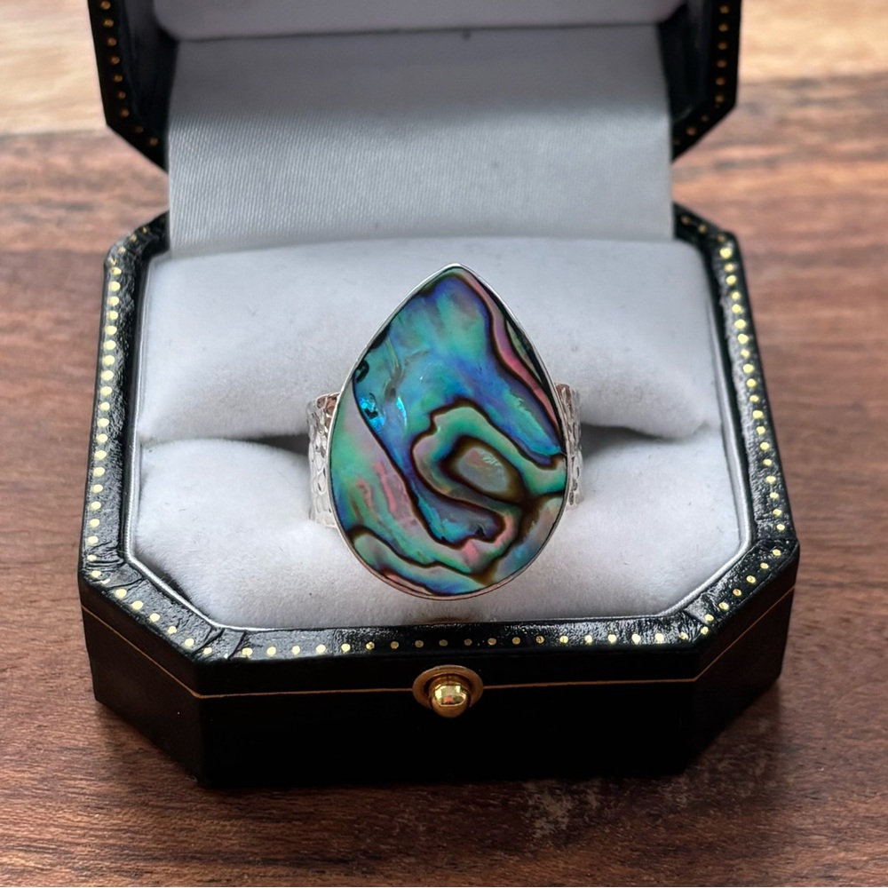 Large Bright Abalone Shell Sterling Silver Ring size 8 - Picture 6 of 8